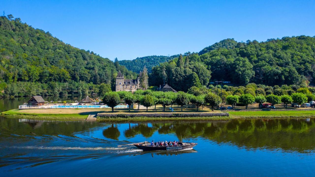Camping Le Chateau Du Gibanel Saint-Martial-Entraygues Kültér fotó