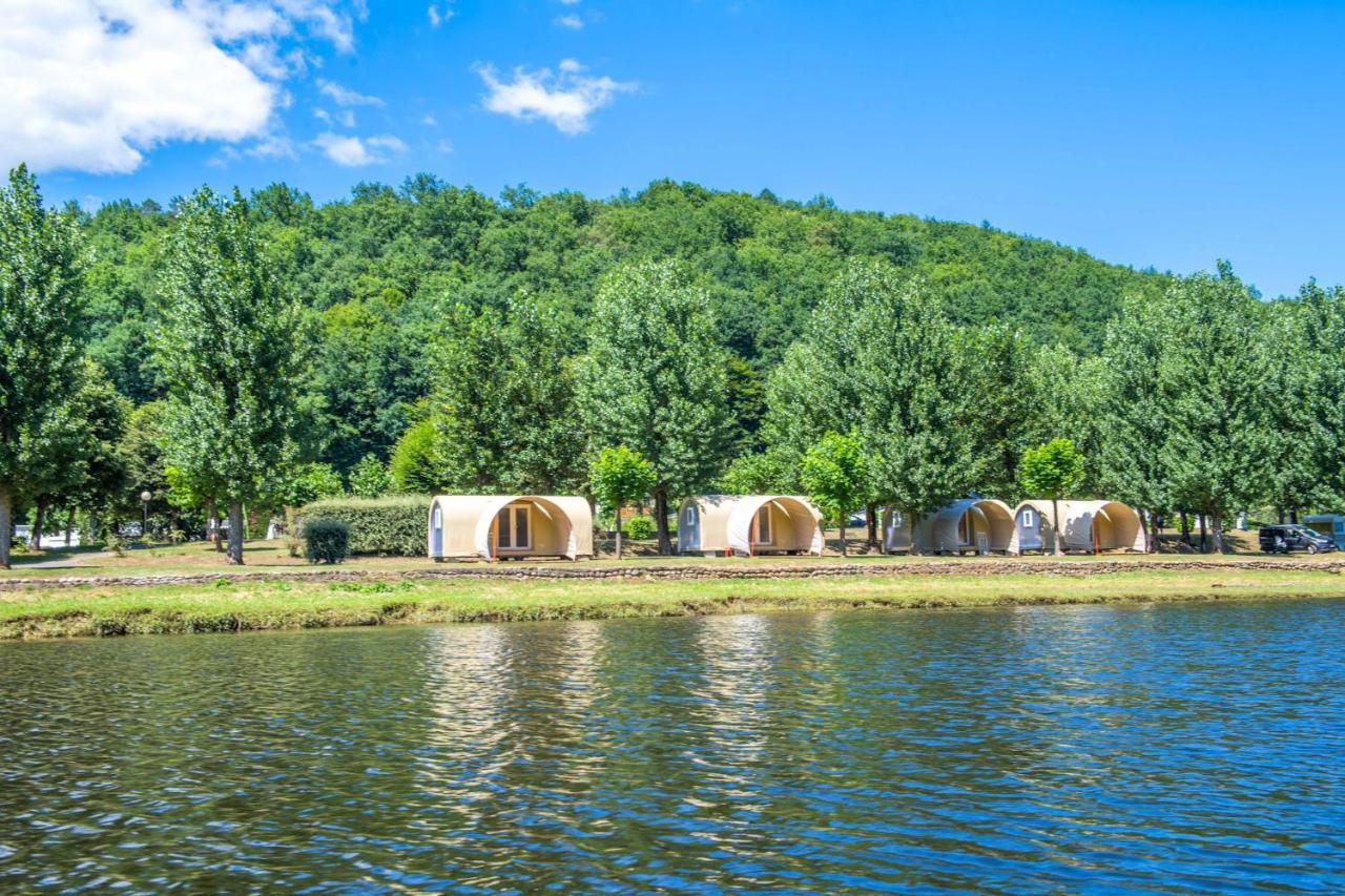 Camping Le Chateau Du Gibanel Saint-Martial-Entraygues Kültér fotó