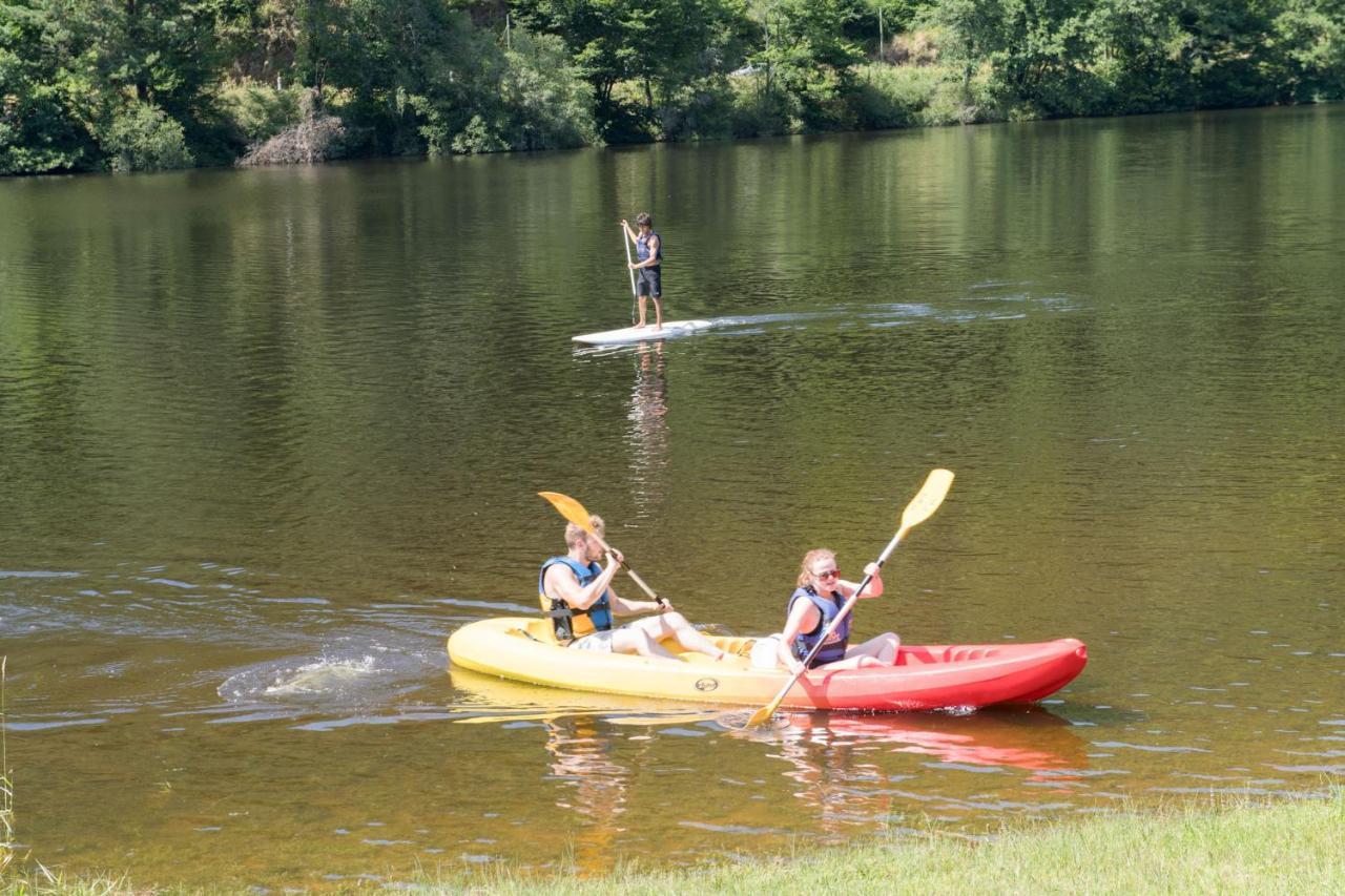 Camping Le Chateau Du Gibanel Saint-Martial-Entraygues Kültér fotó