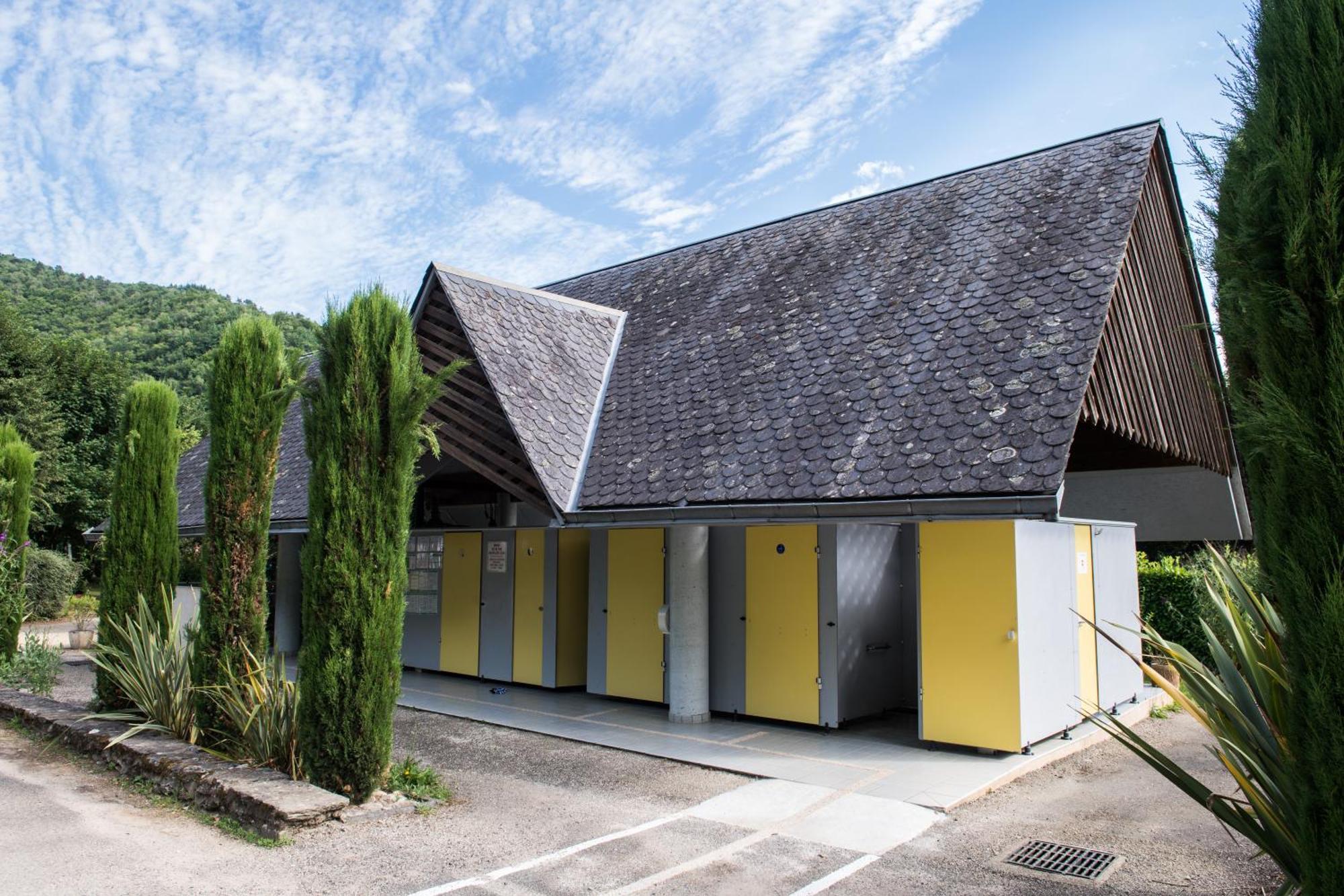 Camping Le Chateau Du Gibanel Saint-Martial-Entraygues Kültér fotó